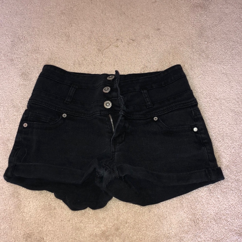 Kohl’s high waisted black jean shorts